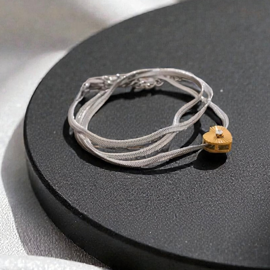 Lucía Necklace