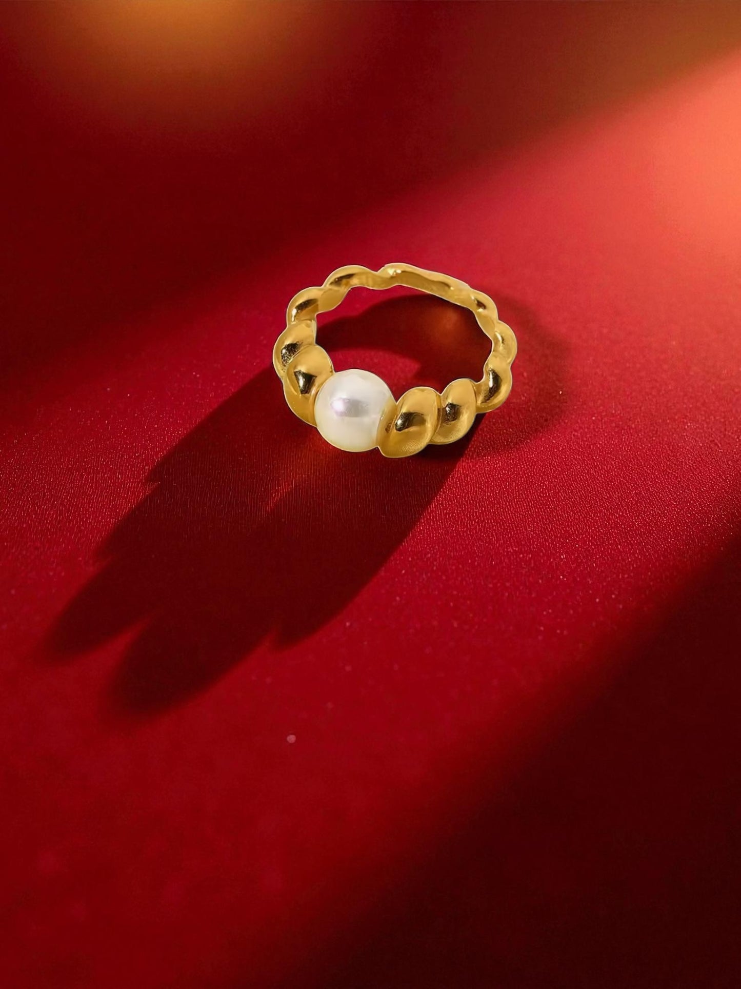 Eva Ring