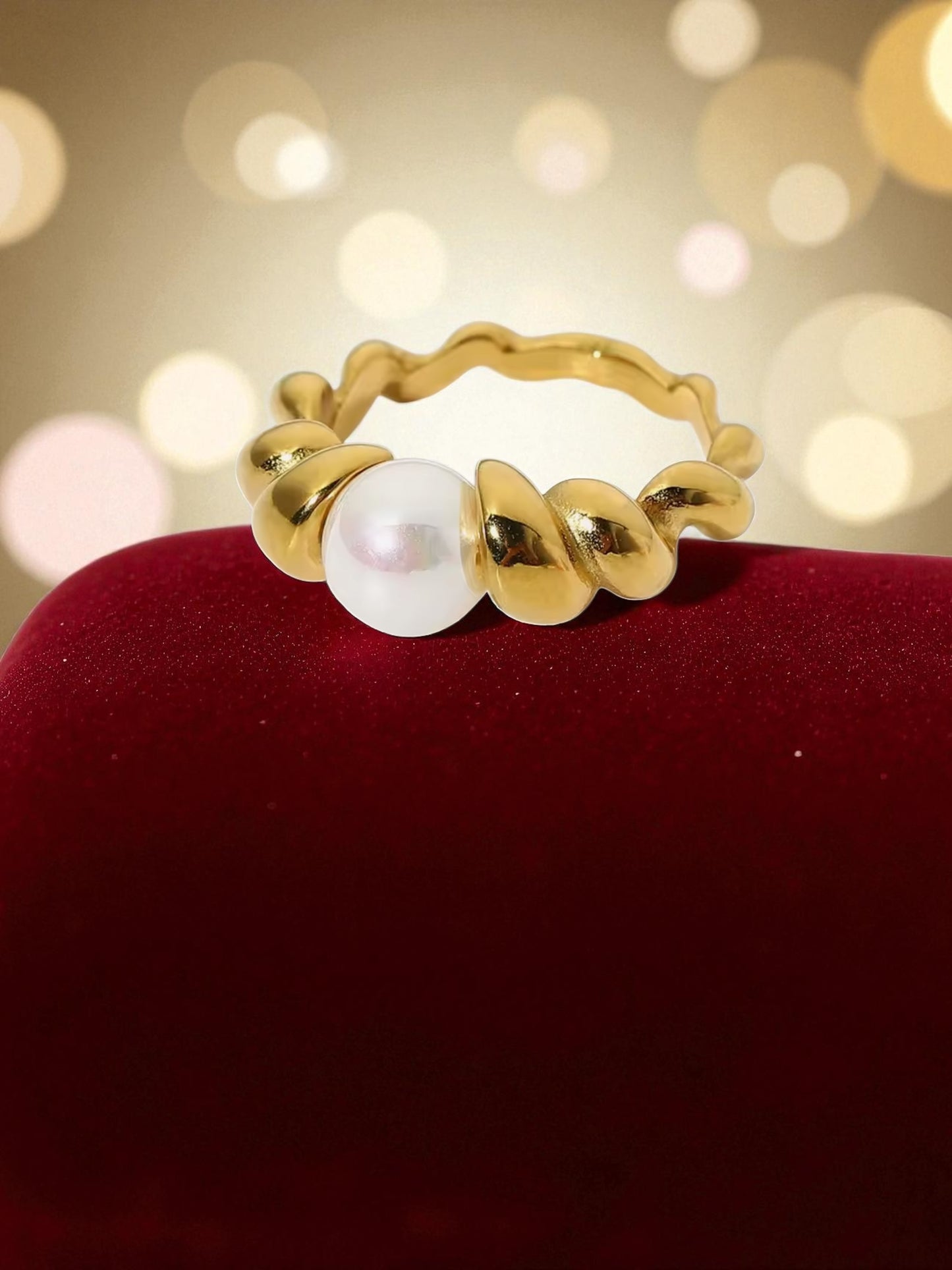 Eva Ring