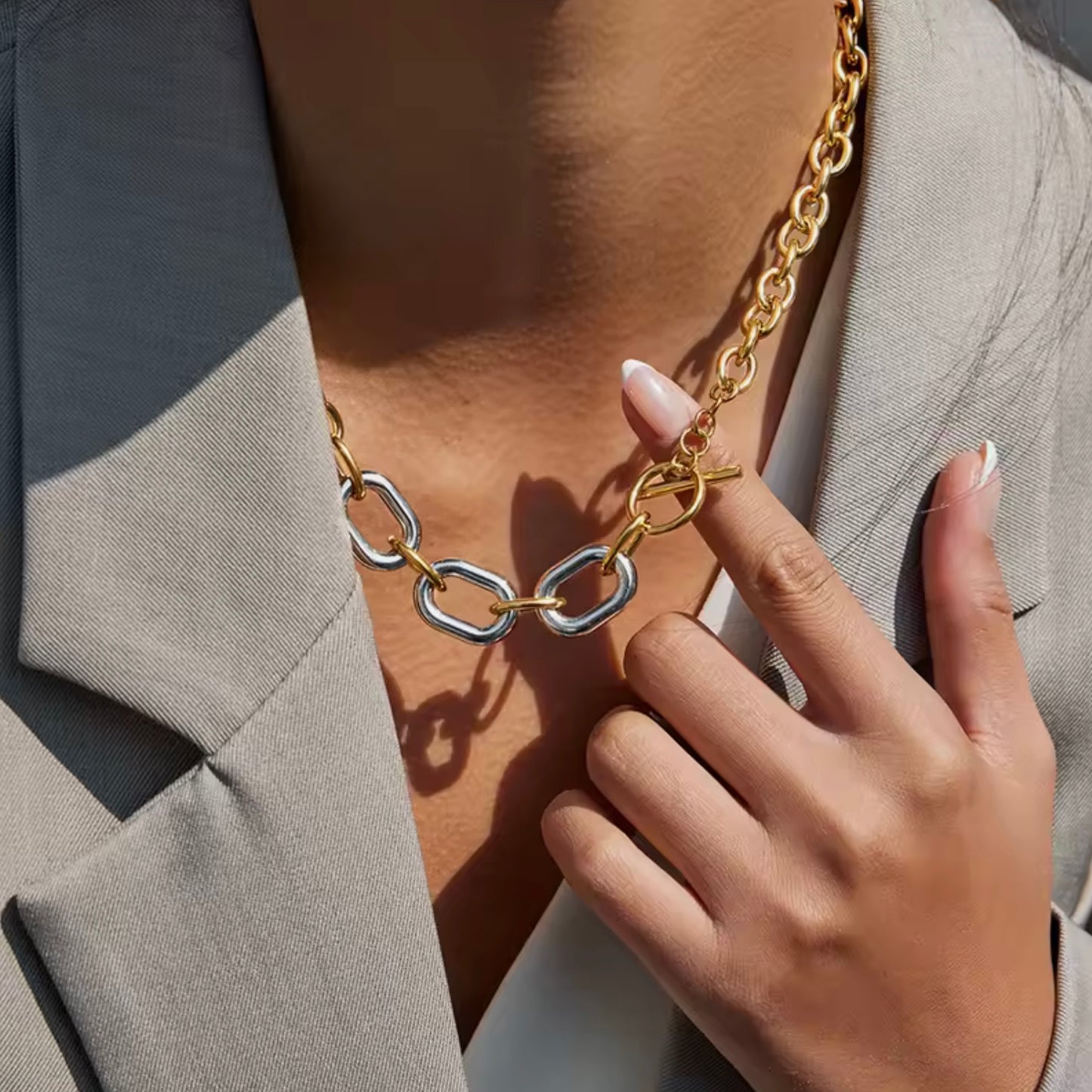 Elán Necklace