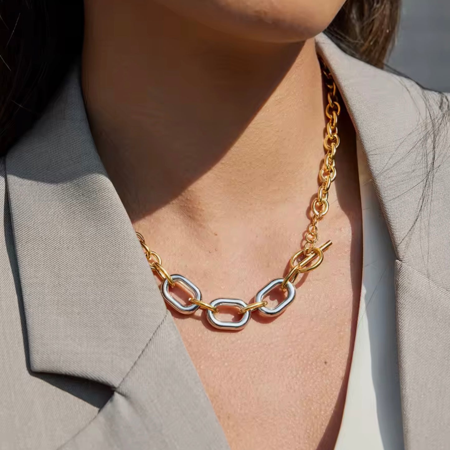 Elán Necklace