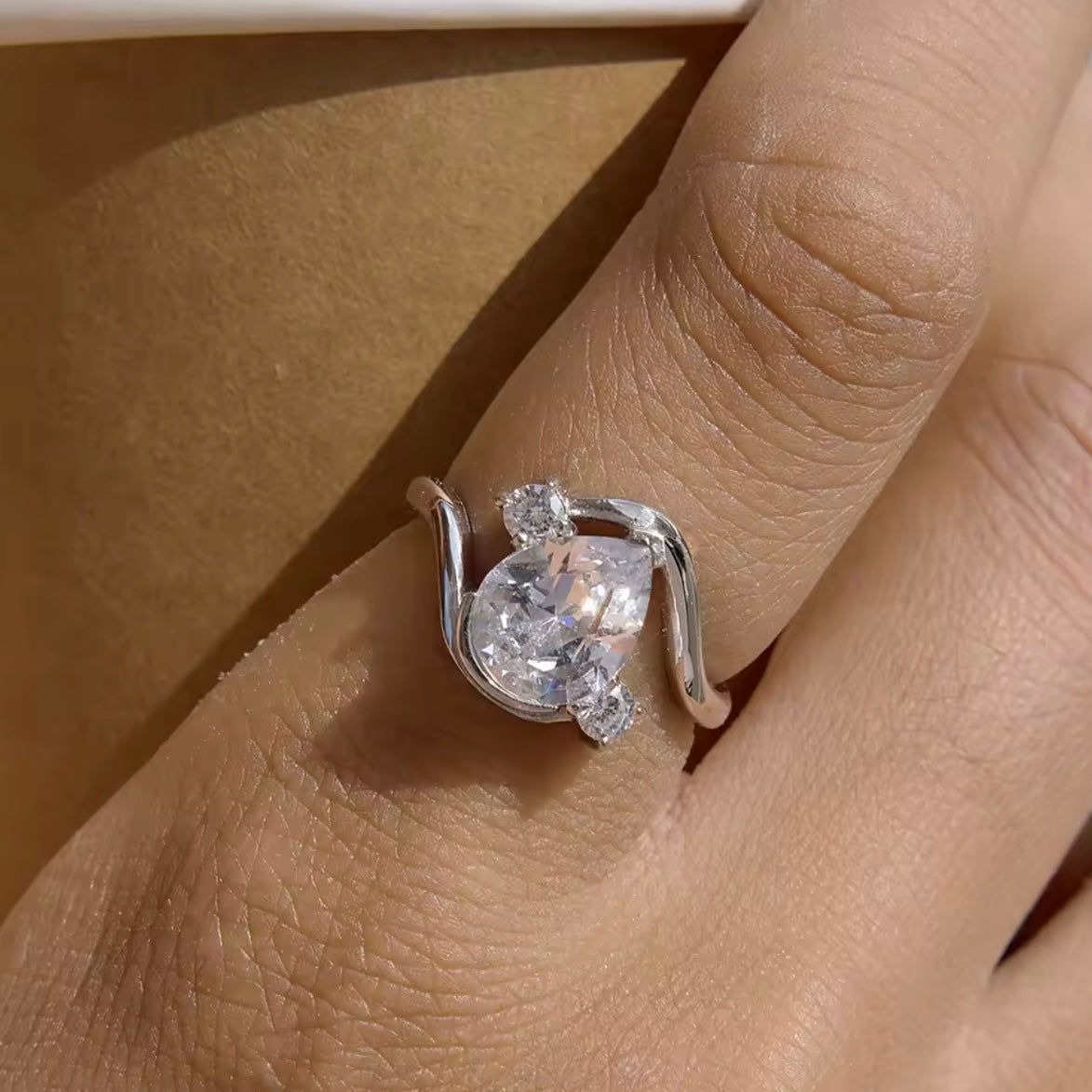 Aqualina Ring
