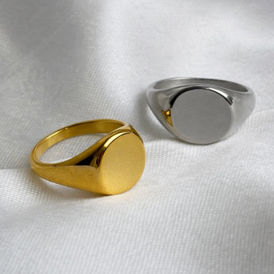Round Signet Pinky Ring