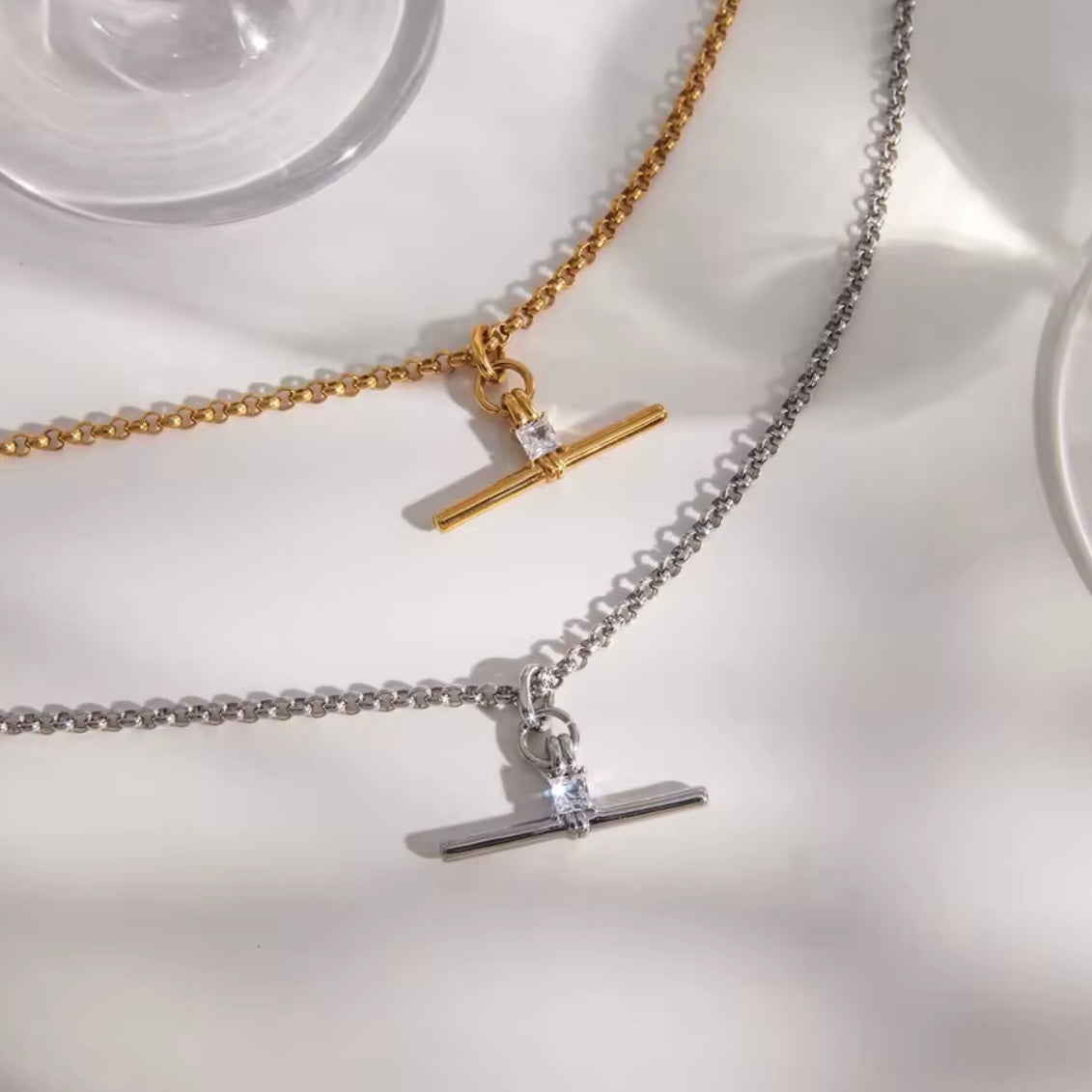 Axis Necklace