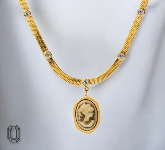 Hera Necklace